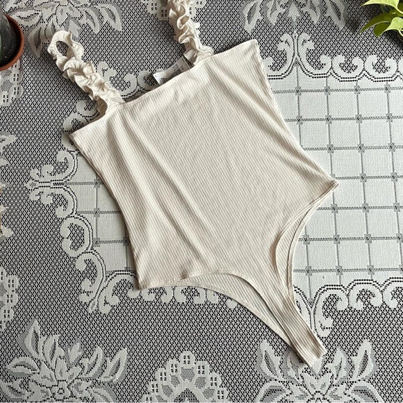 NWT Cream Ribbed Thong Bodysuit with Ruffle Straps - Picture 2 of 8